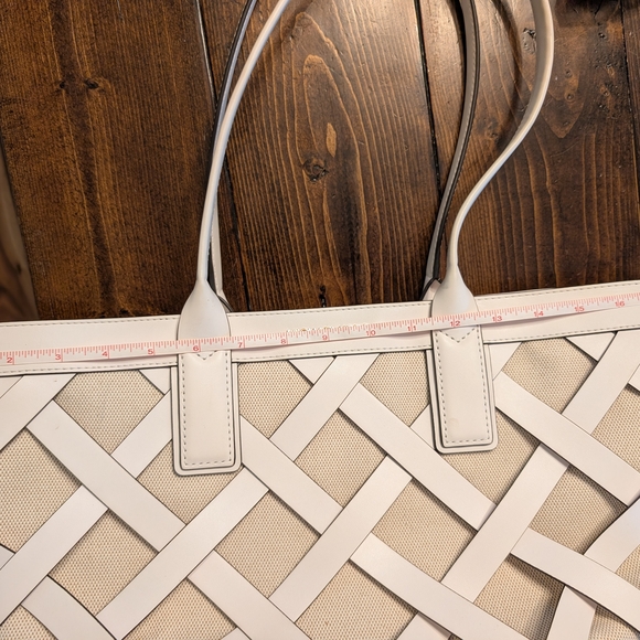 Michael Kors Cream and Beige Woven Tote - Picture 2 of 6